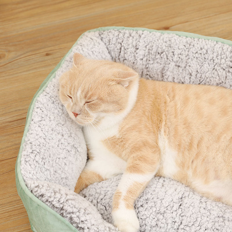 Niche pour chat et lit carré pour chat et chien en polaire Sherpa confortable