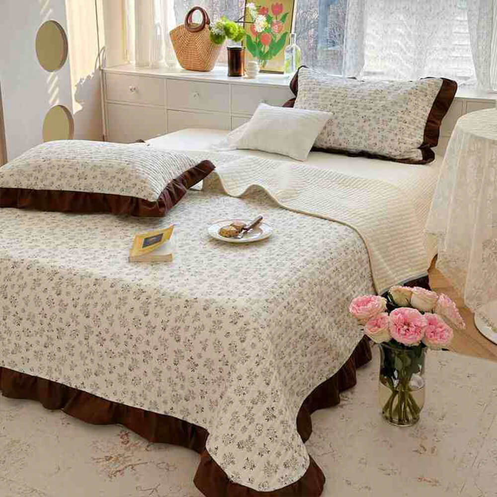 All-Season Fresh Floral Pattern Quilted Cotton Bedspread Set