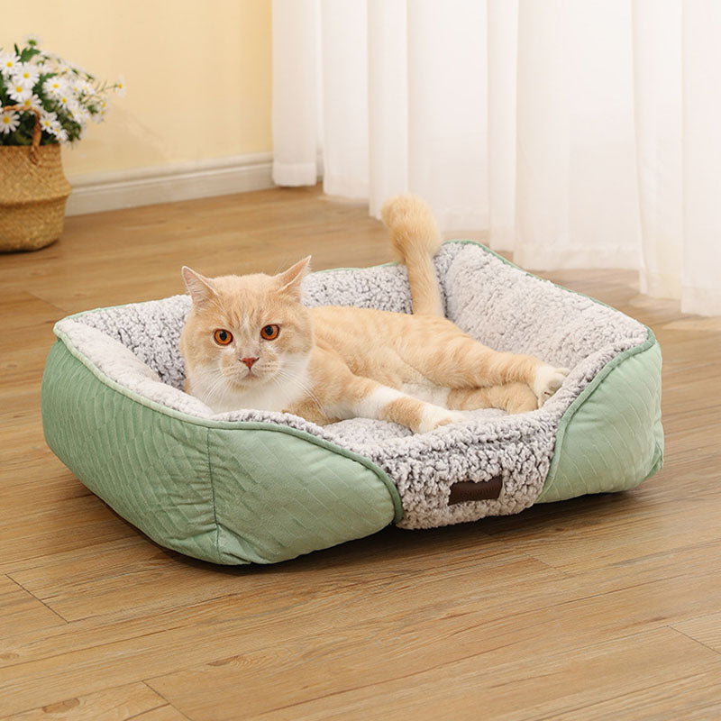 Niche pour chat et lit carré pour chat et chien en polaire Sherpa confortable