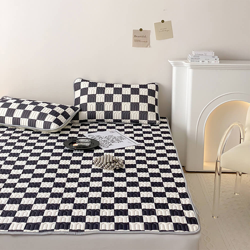 Checkerboard Latex Ice Silk Bedding Fitted Sheet Mattress Cover