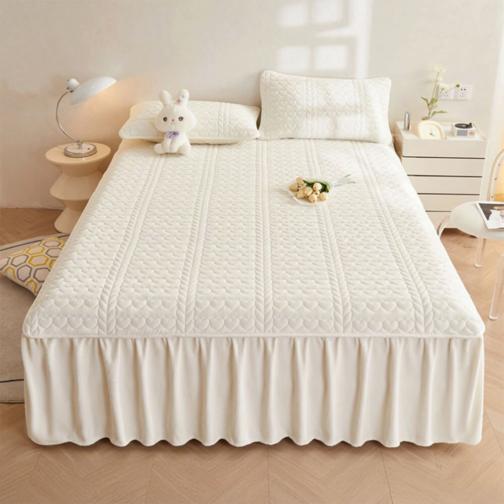 Creamy Milk Velvet Quilted Bed Skirt Set