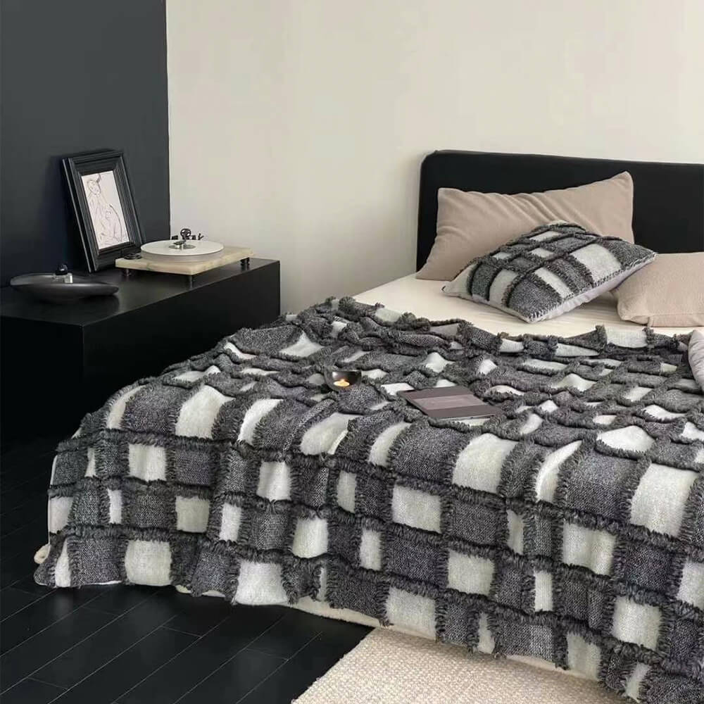 Classic Plaid Cozy Bedding Throw Blanket