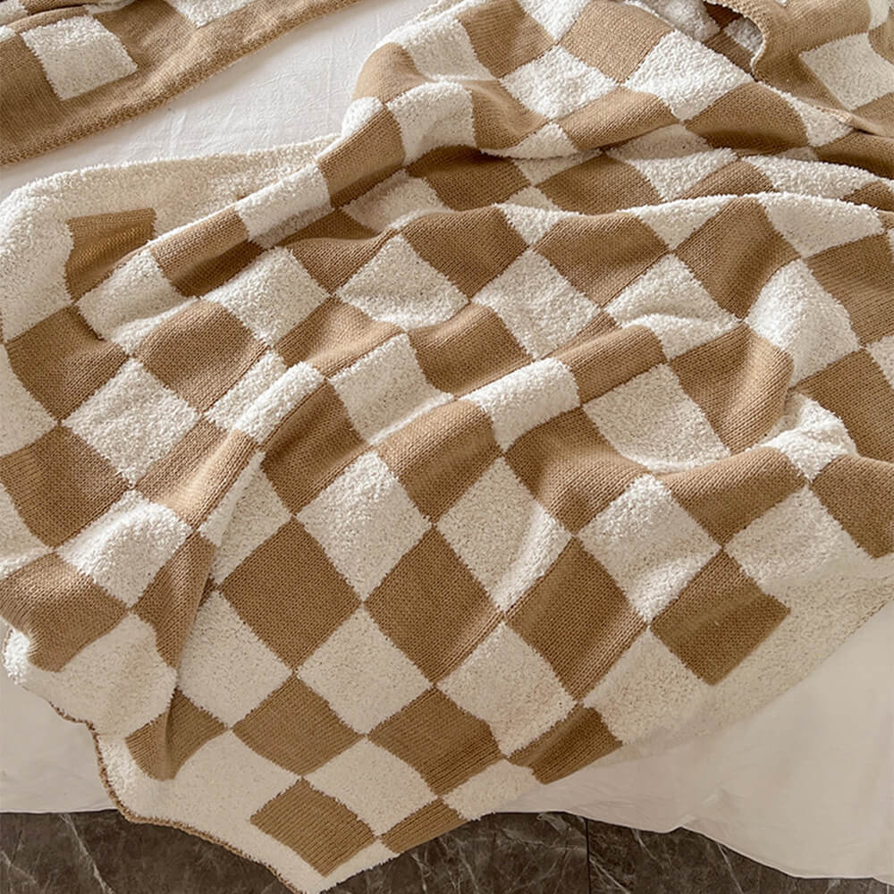 Plush Color-Block Checkerboard Throw Blanket