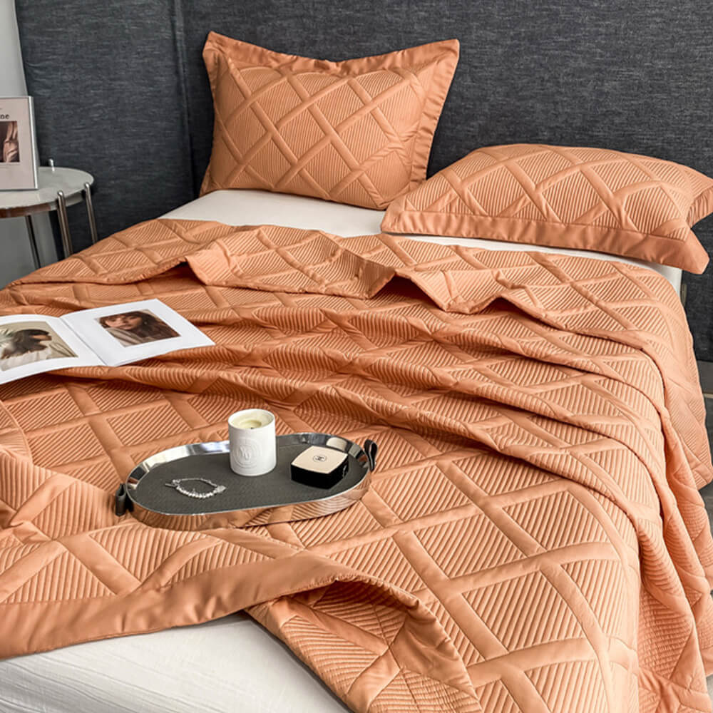 Eco-friendly Minimalist Multifunctional Quilted Bedspread Set