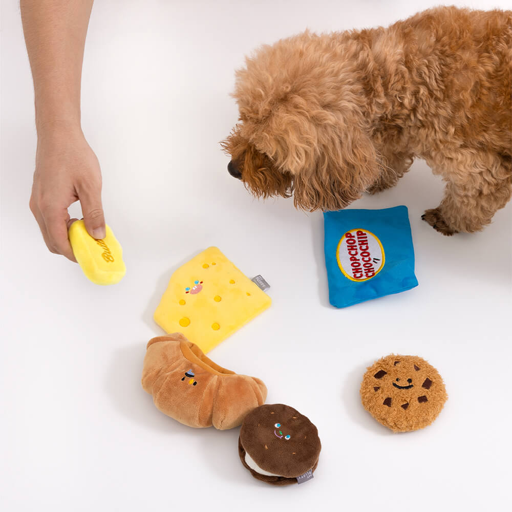 Quietschendes Schnüffel-Hundespielzeug aus Plüsch – Bäckerei